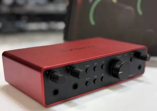 Scarlett 2i2 4th Gen USB-C Audio Interface 2