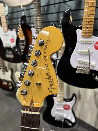 Fender AM Pro II Tele Deluxe 2