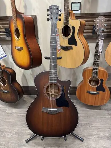 Taylor Guitars - 324CE V9