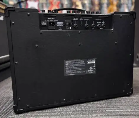 ID:CORE Stereo 100 2x10'' Guitar Combo Amp 2