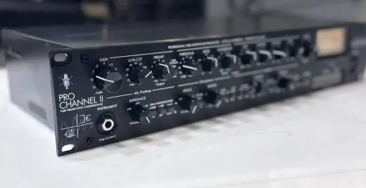 Tube Mic Preamp/comp/eq 2