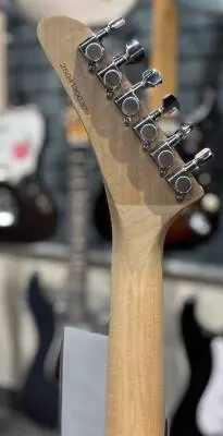 Baretta Special Electric Guitar w/Chrome Hardware 2