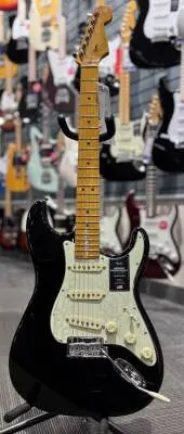 American Professional II Stratocaster, Maple Fingerboard - Black