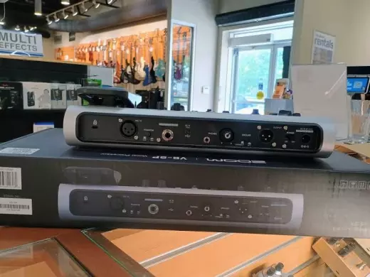 Zoom - V6SP ZOOM 2