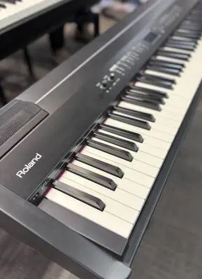 FP-7F - Digital Piano