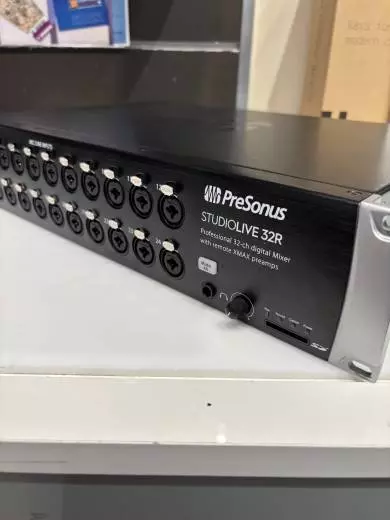 StudioLive 32R Series III 32-Channel Stage Box and Rack Mixer 2