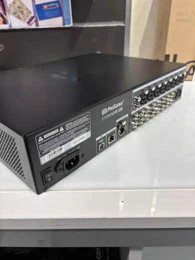 StudioLive 32R Series III 32-Channel Stage Box and Rack Mixer 2