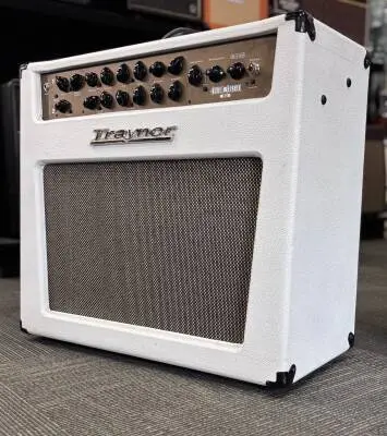 Traynor YCS50 Retolexed 2