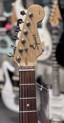 Affinity Series Stratocaster, Maple Fingerboard - Olympic White 2