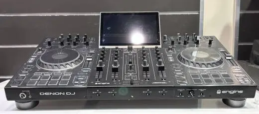Prime 4 Standalone 4-Deck DJ System with 10'' Touchscreen 2