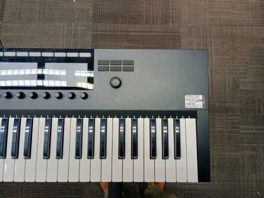 Komplete Kontrol S49 Mk2 限定カラー VaporGray Native Instruments Komplete Kontrol S49 49-Key Controller