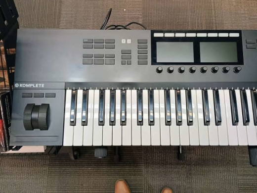 DTM・DAW KOMPLETE KONTROL S49 + KOMPLETE 11 UPG How to Set Up a Kontrol Keyboard with Your DAW – Native
