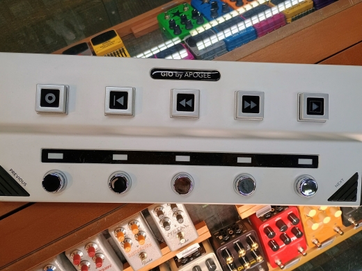 Store Special Product - Apogee - GIO