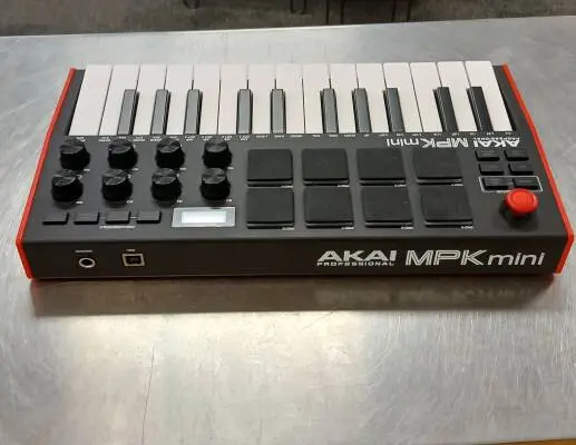 Akai - MPKMINI MKIII 2