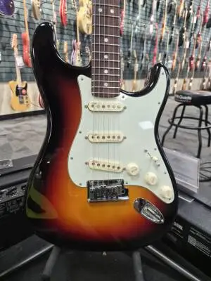 Fender Ultra Strat Ultraburst 2