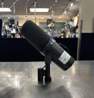 Shure - SM7B 2