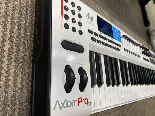 M-AUDIO AXIOM PRO 49 KEY MIDI CONTROLLER W/HYPERCONTROL 3