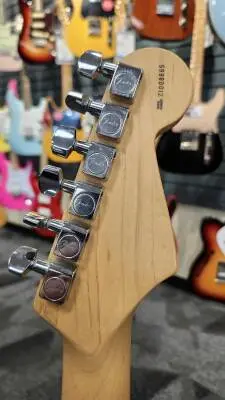 Fender FSR American Strat LH Flame Maple 2