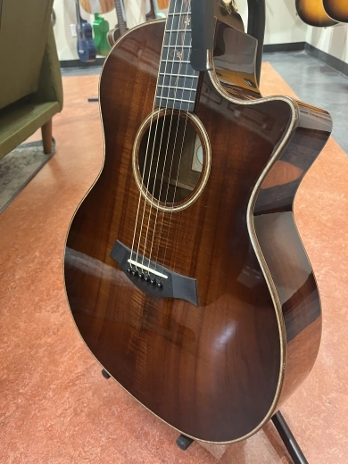 Taylor Guitars - K24CE 2