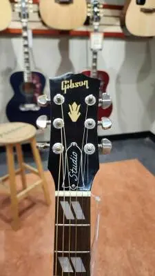 Gibson Hummingbird Studio 2