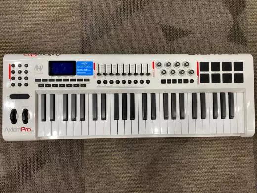 M-AUDIO 49 KEY MIDI CONTROLLER W/HYPERCONTROL