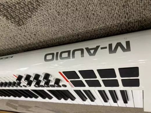 M-AUDIO 49 KEY MIDI CONTROLLER W/HYPERCONTROL 2