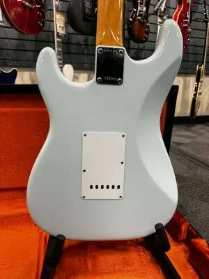 Fender American Vintage II Strat 2