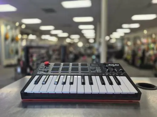 Akai - MPKMINIPLAYMK3