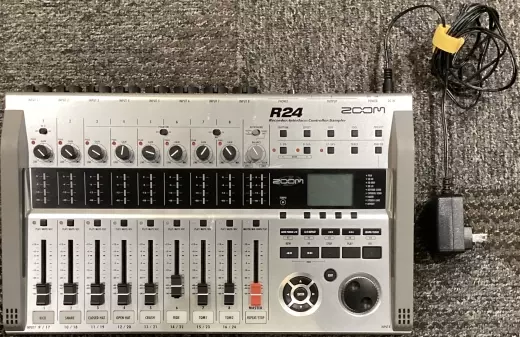 Gear Hunter | Zoom - R24
