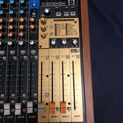 Store Special Product - Tascam - MODEL 24