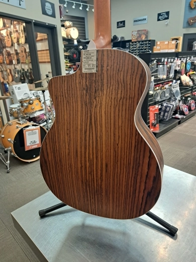 Taylor Guitars - AD27E 3