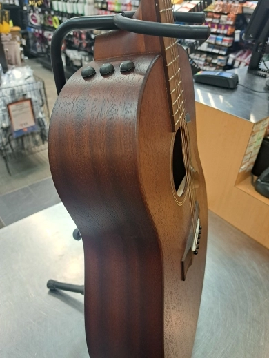 Taylor Guitars - AD27E 4
