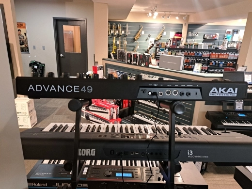 Akai - ADVANCE 49 2