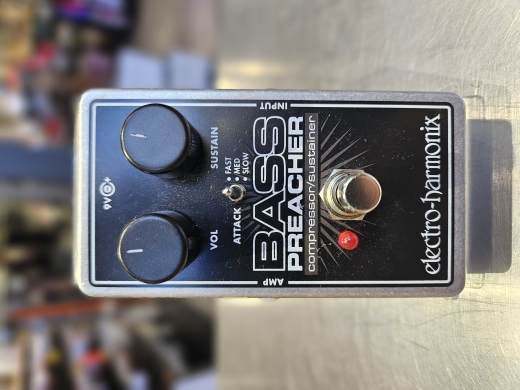 Gear Hunter | Electro-Harmonix - BASS PREACHER