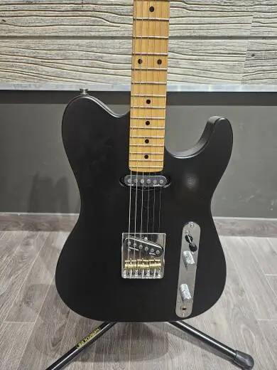 Godin Guitars - G49332 2