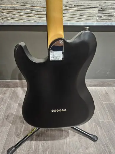 Godin Guitars - G49332 2