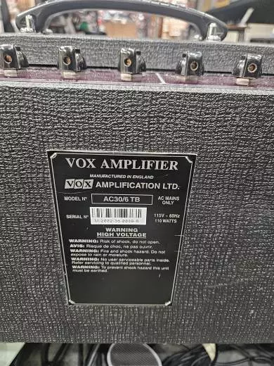 AC30/6TBX with Celestion Blue 2