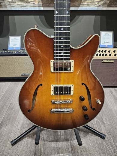 Eastman Guitars - ROMEO