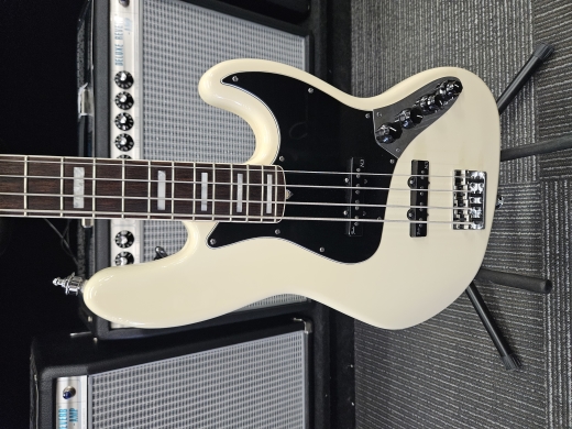 Fender Pickguards and Backplatesシリーズ ピックガード
