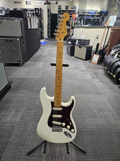 Fender - 011-3902-705