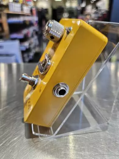 DUESENBERG GOLD BOOST 2