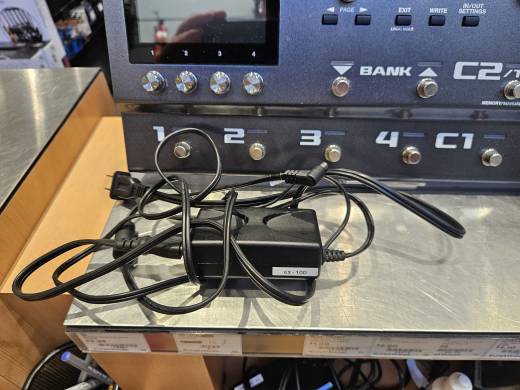 BOSS GX-100 Guitar Effects Processor With Touchscreen