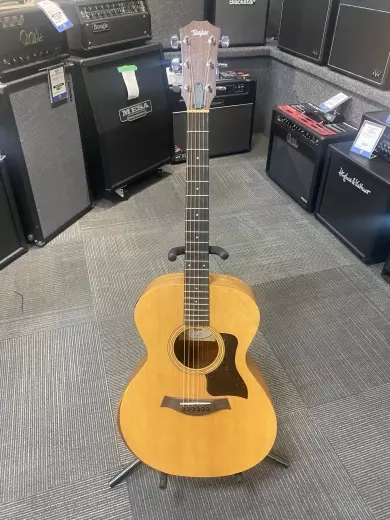 Taylor Guitars - ACADEMY 12E