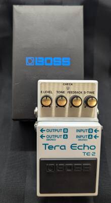 BOSS TE-2 Tera Echo Pedal | Long & McQuade
