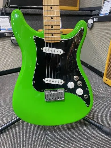 Fender - 014-4212-525 2