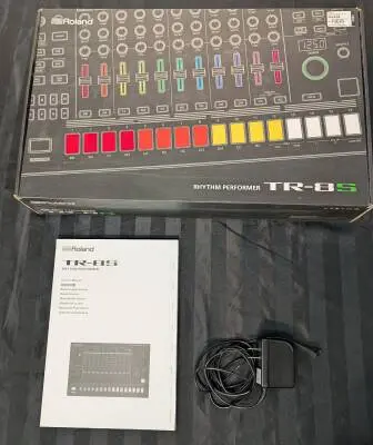Roland - TR-8S 2