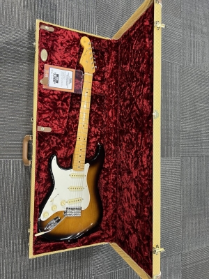 Fender - american vintage 2 strat