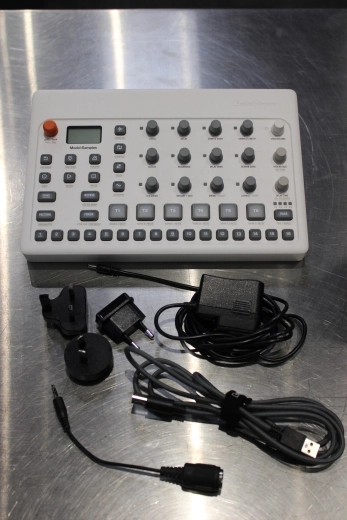 Store Special Product - Elektron - MODEL:SAMPLES