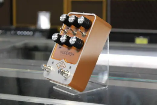 Universal Audio - UAFX Woodrow '55 Instrument Amplifier 2