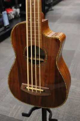 Denver - DUKE UKULELE BASS FRETLESS